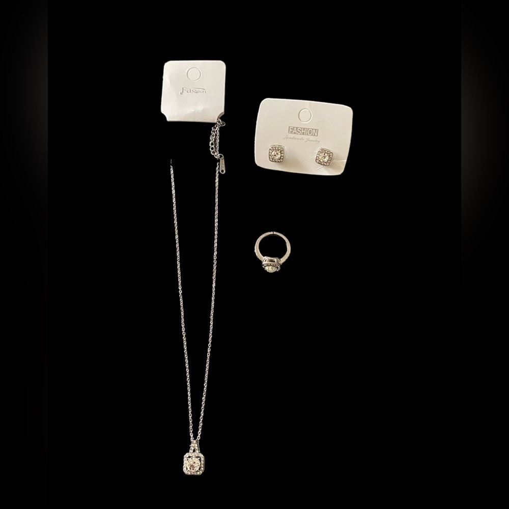 BOUTIQUE-JEWELRY SET-SILVER AND RHINESTONES MATCHING NECKLACE, EARRINGS & RING